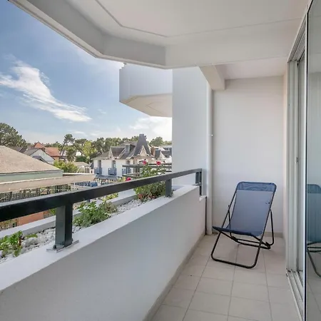 A 500m De La Plage, Pour 7 Apartment