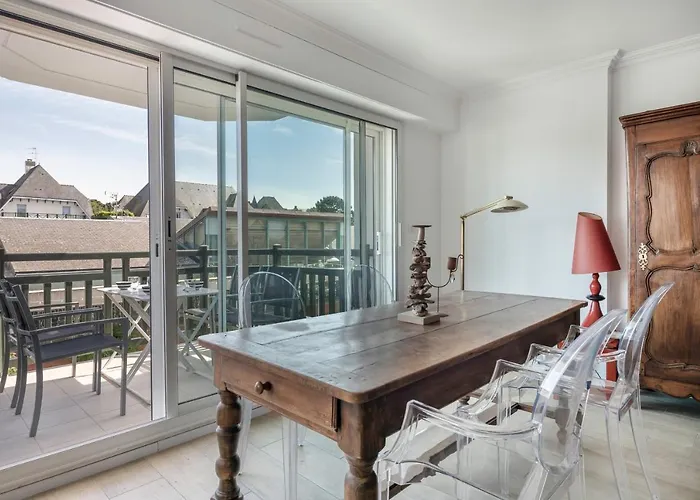 A 500m De La Plage, Pour 7 *