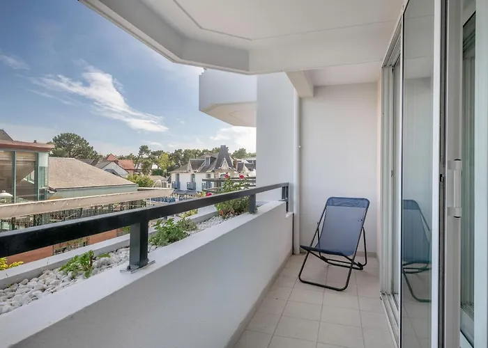 A 500m De La Plage, Pour 7 Apartment